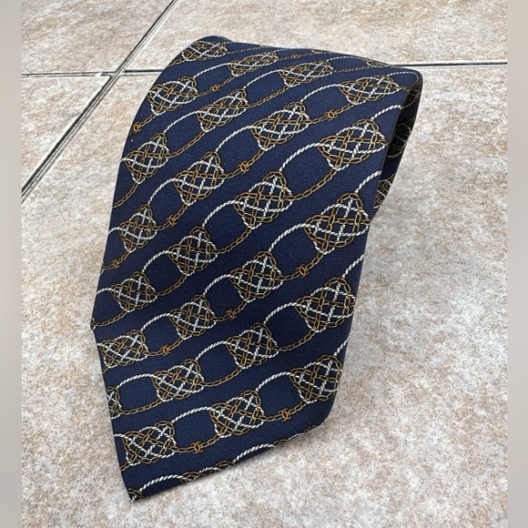 Chanel silk ties - Picture 1 of 10